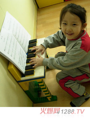 樂(lè)高鋼琴積木玩具