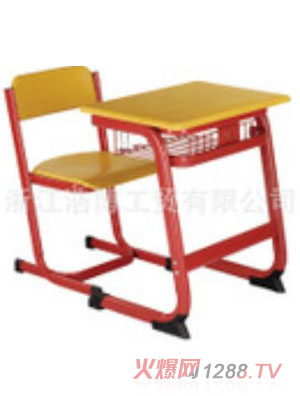 伯課嬰幼兒學(xué)習(xí)桌粉淺色