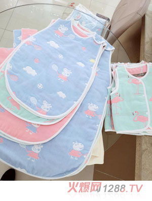 澤玉佳兒雙層印花圓肚兜